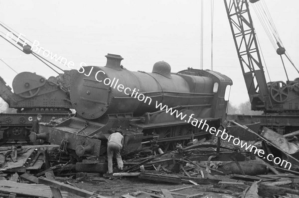 SALVAGING  WRECKED TRAIN